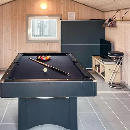 Beautiful Home In Haderslev With Sauna Nyaraló